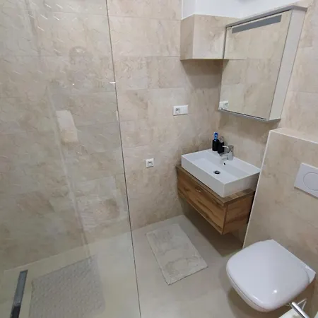 Moyzes 1 Apartment *